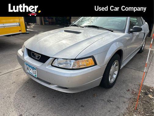 2000 Ford Mustang Base