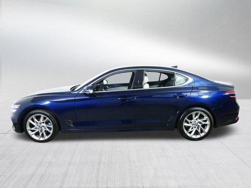 2022 Genesis G70 2.0T