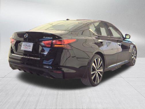 2020 Nissan Altima 2.0 Platinum