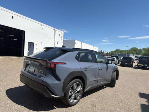 Harbor Mist Gray Pearl 2-Tone 2023 Subaru Solterra Touring