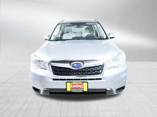 Ice Silver Metallic 2016 Subaru Forester 2.5i Premium