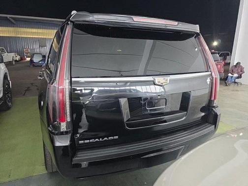 2016 Cadillac Escalade Premium