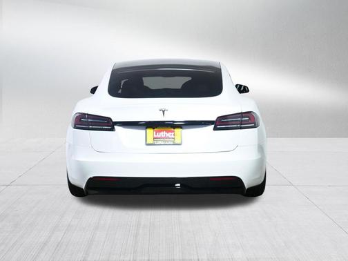 Pearl White Multi-Coat 2022 Tesla Model S Dual Motor All-Wheel Drive