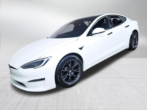 Pearl White Multi-Coat 2022 Tesla Model S Dual Motor All-Wheel Drive