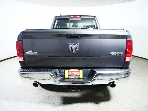 Granite Crystal Metallic Clearcoat 2018 RAM 1500 Big Horn