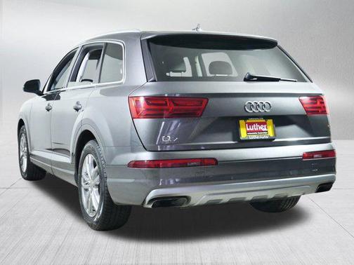 2019 Audi Q7 55 Premium Plus
