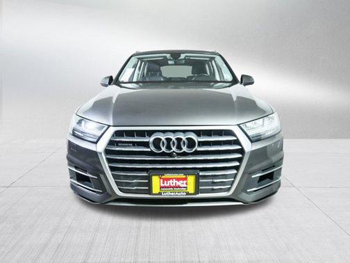 2019 Audi Q7 55 Premium Plus