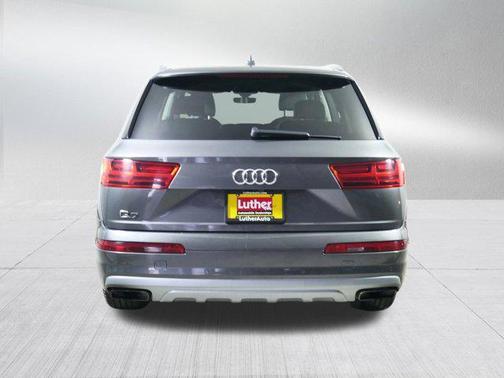 2019 Audi Q7 55 Premium Plus