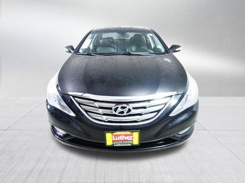 2011 Hyundai SONATA Ltd