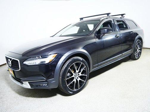 2019 Volvo V90 Cross Country T6