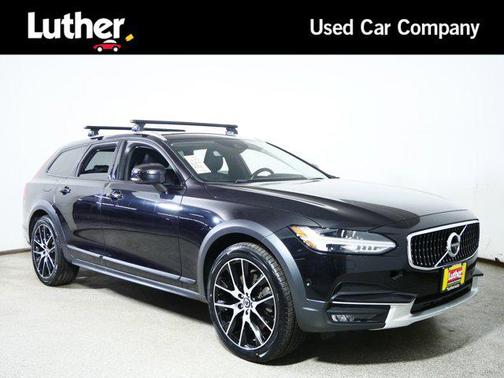 2019 Volvo V90 Cross Country T6