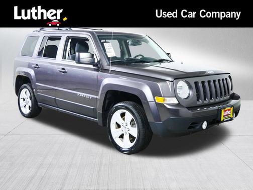 Granite Crystal Metallic Clearcoat 2016 Jeep Patriot Latitude