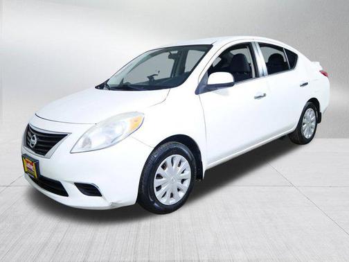 2013 Nissan Versa 1.6 S