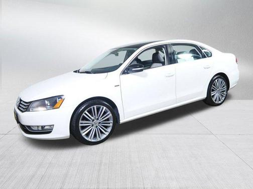 2015 Volkswagen Passat 1.8T Auto SE
