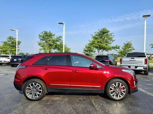 2023 Cadillac XT5 Sport