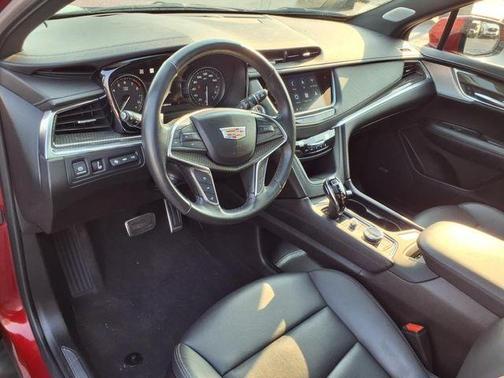 2023 Cadillac XT5 Sport