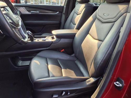 2023 Cadillac XT5 Sport