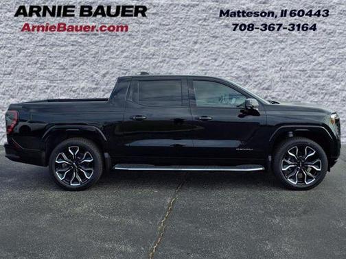 2025 GMC Sierra EV Denali