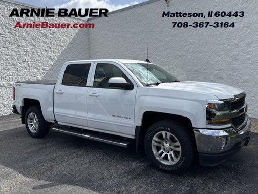 Summit White 2017 Chevrolet Silverado 1500 LT