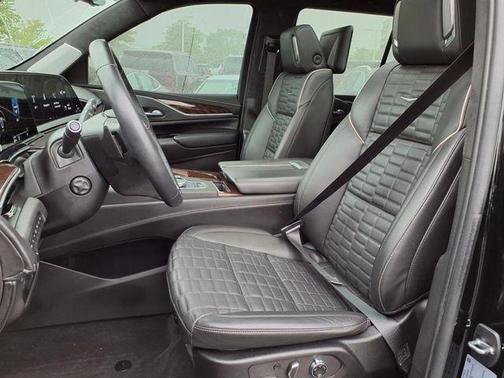 2022 Cadillac Escalade Premium Luxury Platinum