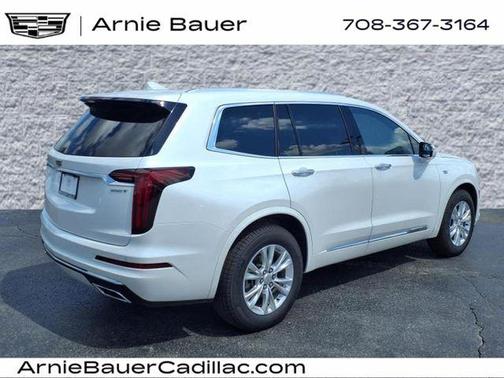 2022 Cadillac XT6 Luxury AWD