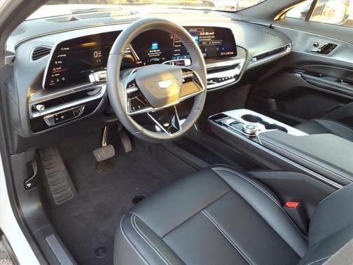 2024 Cadillac LYRIQ Tech