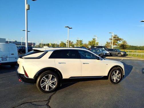 2024 Cadillac LYRIQ Tech