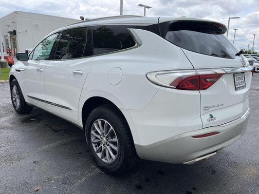 2022 Buick Enclave Essence