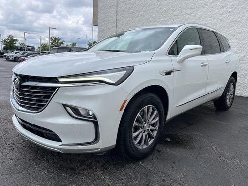 2022 Buick Enclave Essence