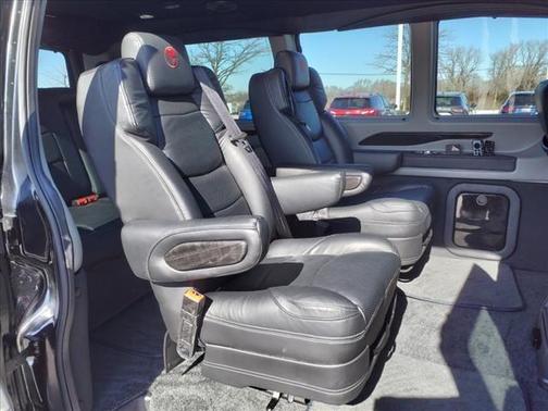 2025 GMC Savana 2500 Work Van