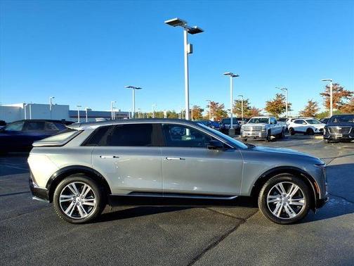 2024 Cadillac LYRIQ Tech