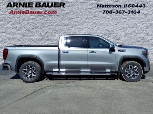 2025 GMC Sierra 1500 SLT