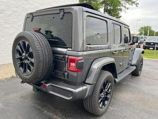2020 Jeep Wrangler Unlimited Sahara High Altitude