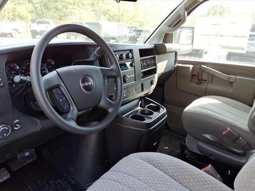 2025 GMC Savana 2500 Work Van