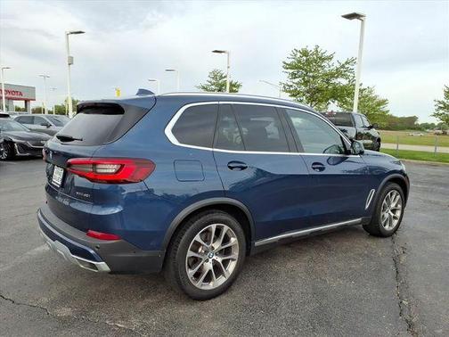 Phytonic Blue Metallic 2022 BMW X5 xDrive40i