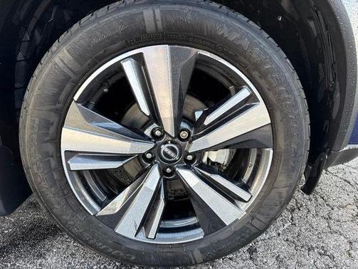 2 Tone Blue / Black 2023 Nissan Rogue SL