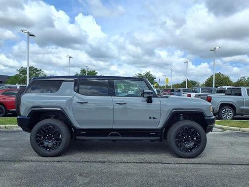 2025 GMC HUMMER EV SUV 2X