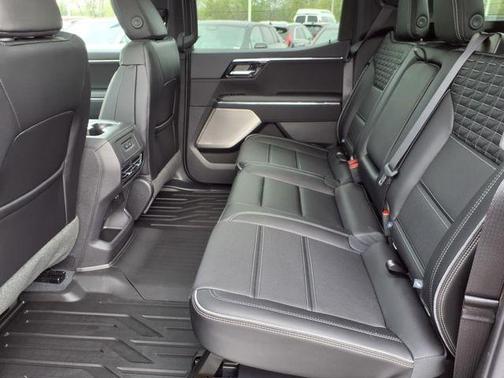2025 GMC Sierra EV Denali