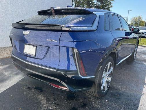 2024 Cadillac LYRIQ Tech