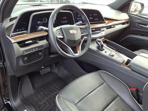 2023 Cadillac Escalade ESV Premium Luxury