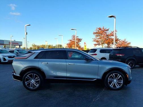 2024 Cadillac LYRIQ Luxury