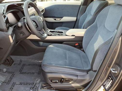 2023 Lexus RZ 450e Luxury