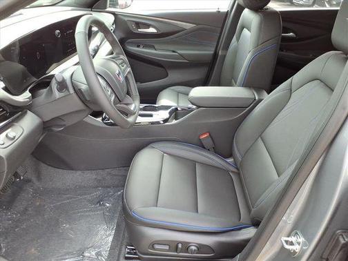 Moonstone Gray Metallic 2026 Buick Envista Sport Touring