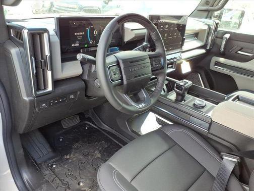 Dune 2026 GMC HUMMER EV SUV 2X