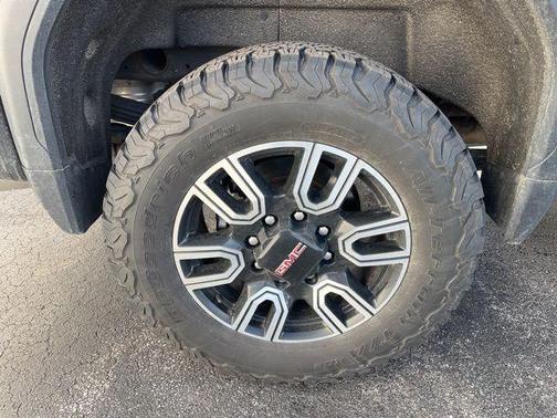 2021 GMC Sierra 2500 AT4