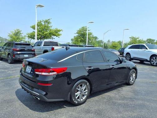 2019 Kia Optima LX