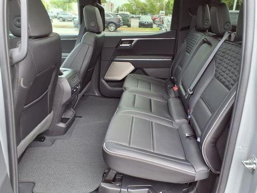 2025 GMC Sierra EV Denali