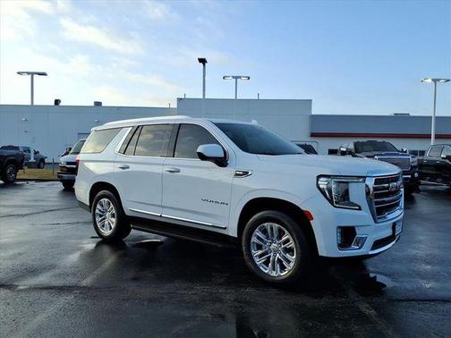 2023 GMC Yukon SLT