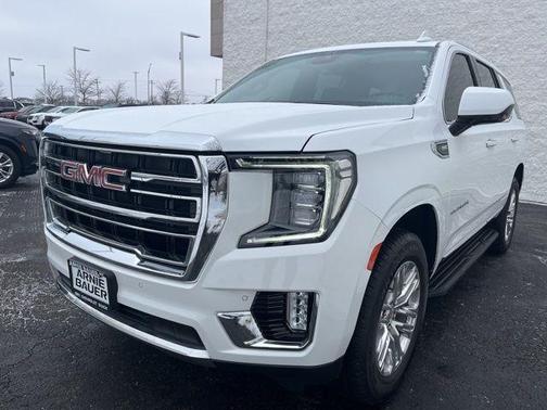 2023 GMC Yukon SLT