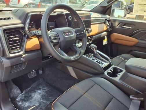 2025 GMC Canyon AT4